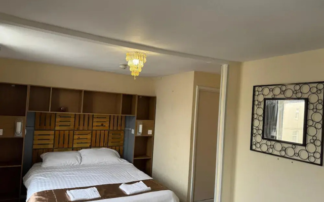 The Clarendon Hotel