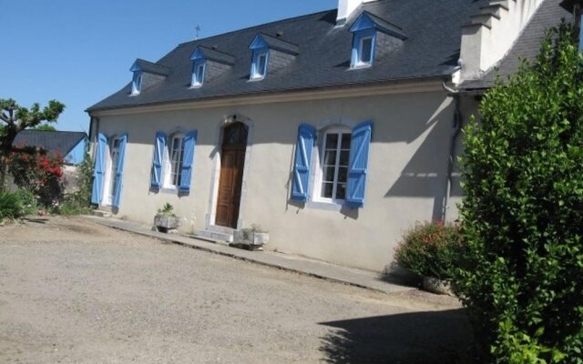 House With 5 Bedrooms in Bernac-dessus, With Enclosed Garden and Wifi