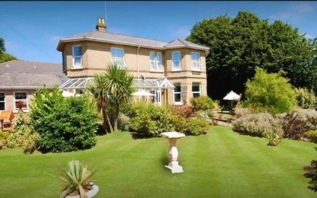 Somerton Lodge Hotel