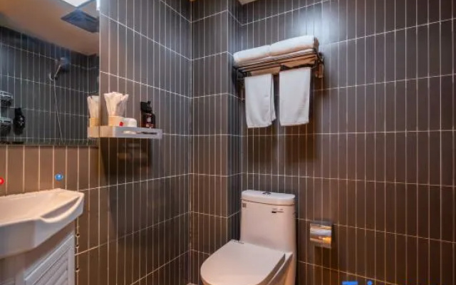 Shankee Hotel (Zibo Industrial Vocational College) – Bathroom – Zibo