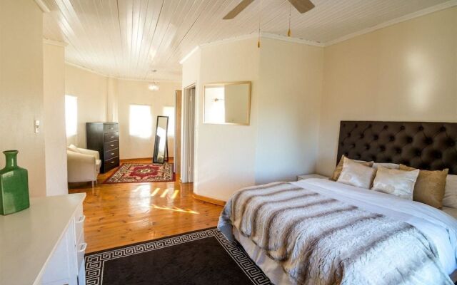 Bay View House