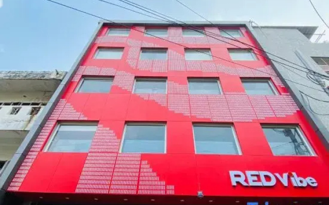 Hotel Redvibe-A Unit of RVS Groups