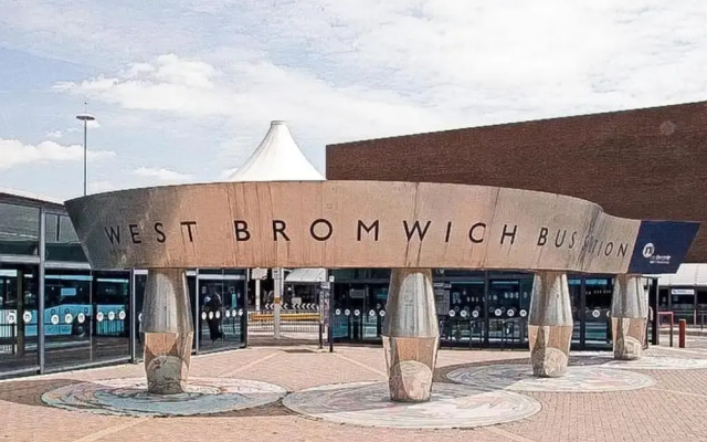 Cozy West Bromwich Apartment by High Street