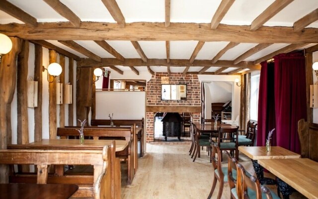 The Horse & Cart Inn