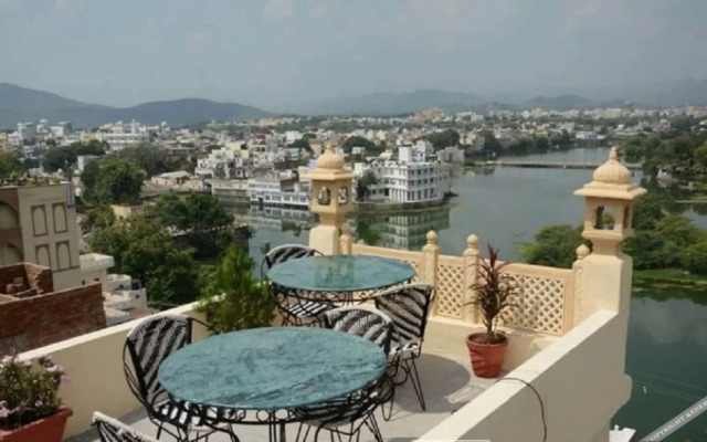 Hotel Mewari Villa Udaipur