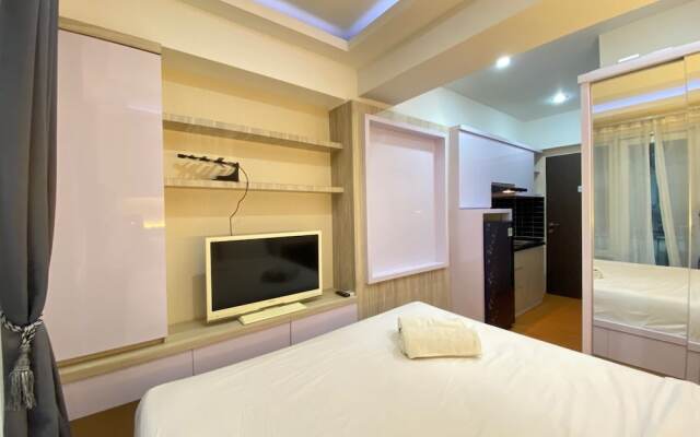 Wonderful & Stylish Studio at Jarrdin Cihampelas Apartment