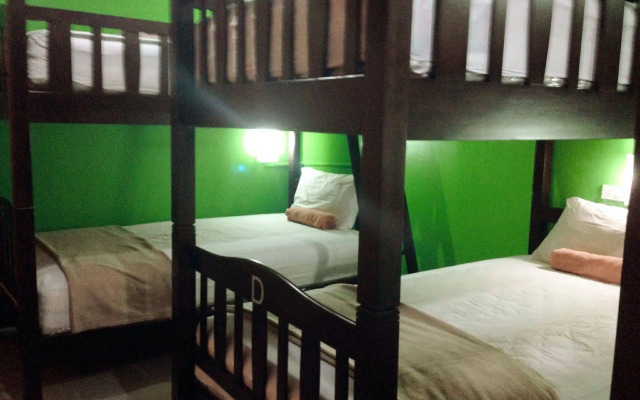 Silla Patong Hostel