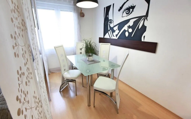 Richie Apartment near Aquapark