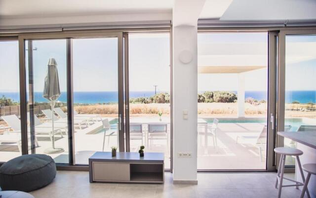 StarLight Villa Guro - 4BD, 4BA, 4min to beach