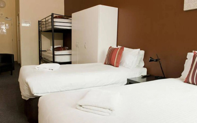 Urban Central Accommodation - Hostel