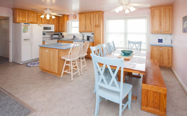 Great Escape - 4 Br Home