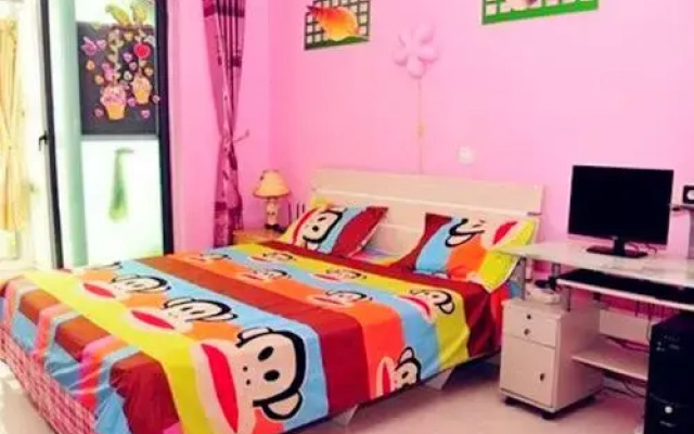 Sanya Rainbow Footprint Guesthouse
