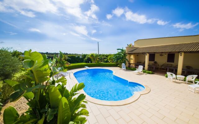Villa Dahlia