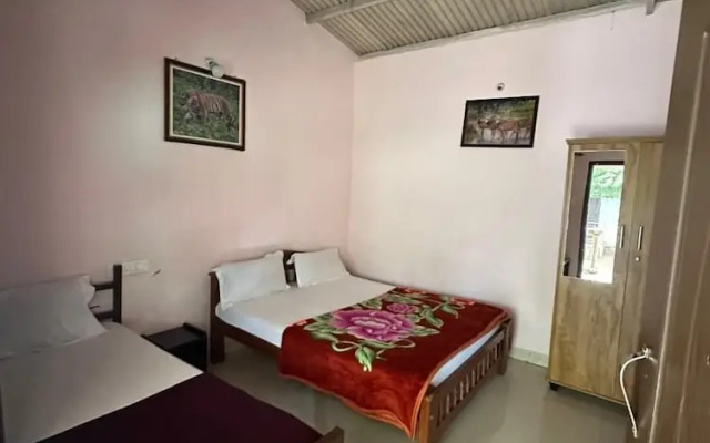 The Big Cat's Den - Maravakandy Resort