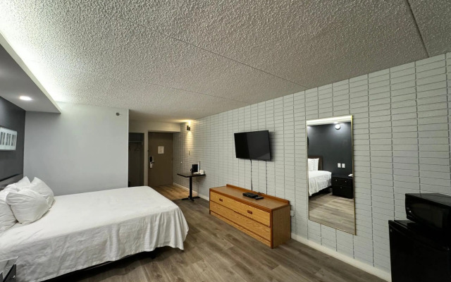 Travelodge By Wyndham Winnipeg Airport