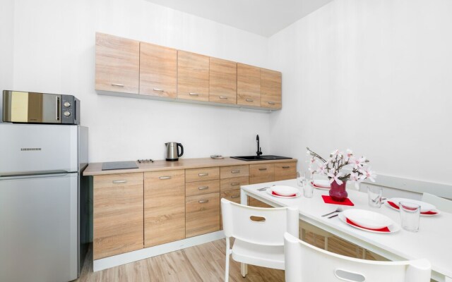 Apartment Poznan Wozna by Renters