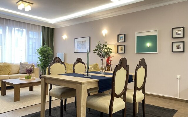 Missafir Sleek and Central Flat in Nisantasi