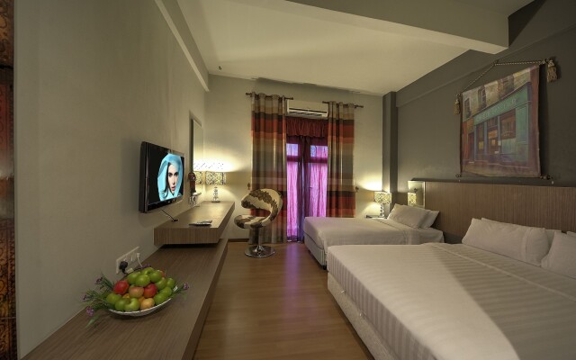 Arenaa Deluxe Boutique Hotel