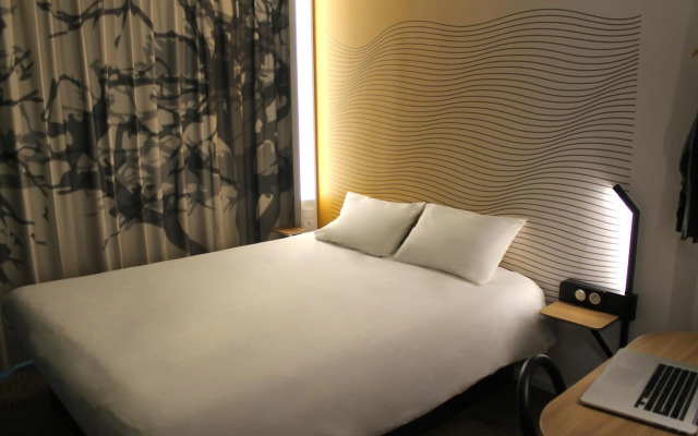 B&B HOTEL Lille Centre Grand Palais