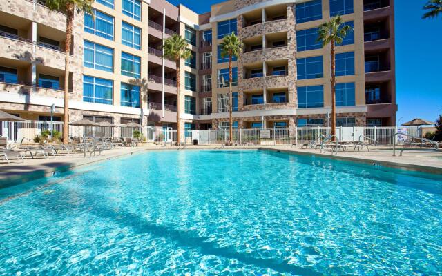 Staybridge Suites: Las Vegas - Stadium District by IHG
