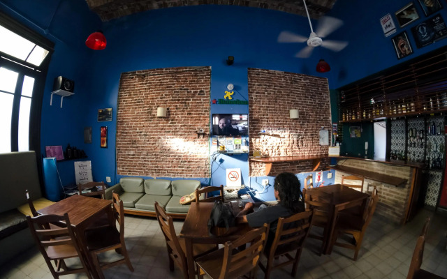 La Comunidad Hostel