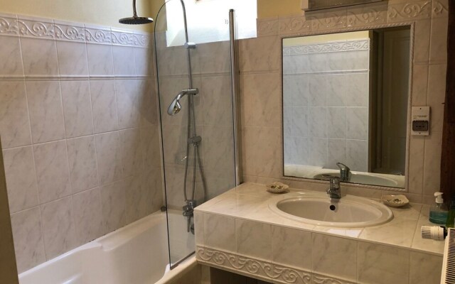 Le Chateau de Plombieres - Dijon