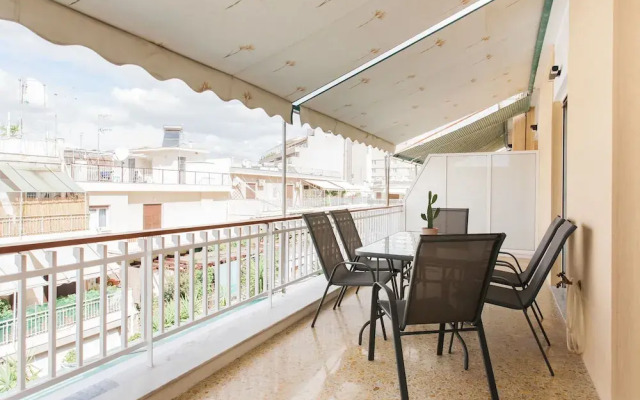 Spectacular 3BR Apartment in Pangrati
