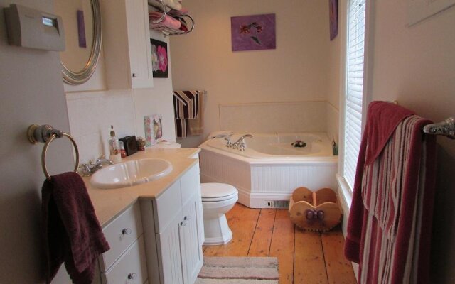 PillowCase Bed & Breakfast