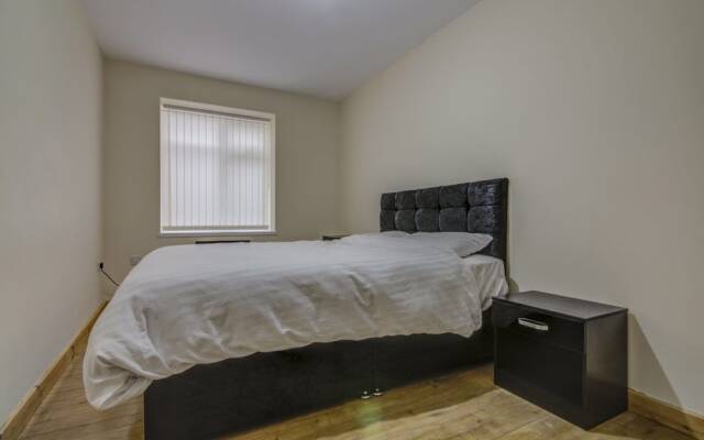 2 Bedroom, Luxury Apartments Throstle's Nest