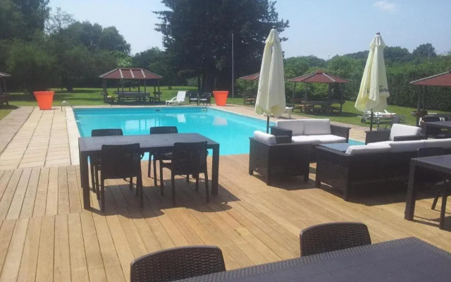Logis Hôtel Restaurant La Vieille Ferme