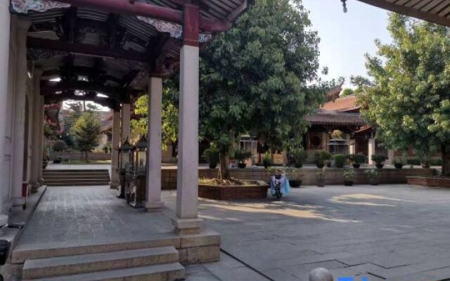 Hetang Yueshe Guesthouse