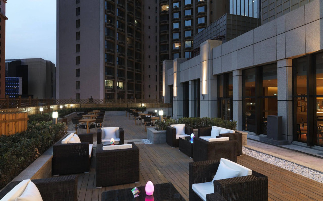 Aloft Dalian