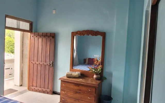 Thomasha Holiday Inn