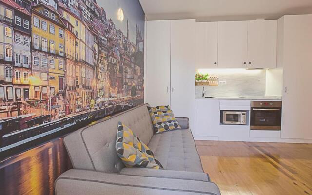 BmyGuest - Almada Garden Apartment