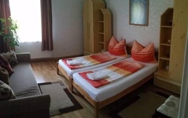 FaDóra Apartman