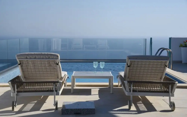 65 Stairs to Heaven Private Pool