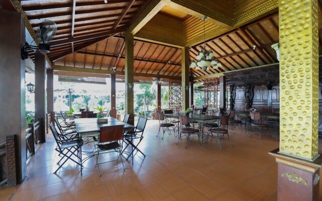 OYO 735 New Panjang Jiwo Resort