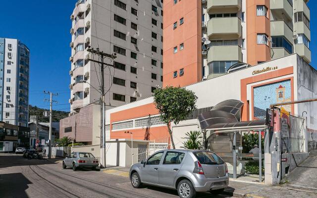 Studio Moderno com Piscina no Rooftop #CA48