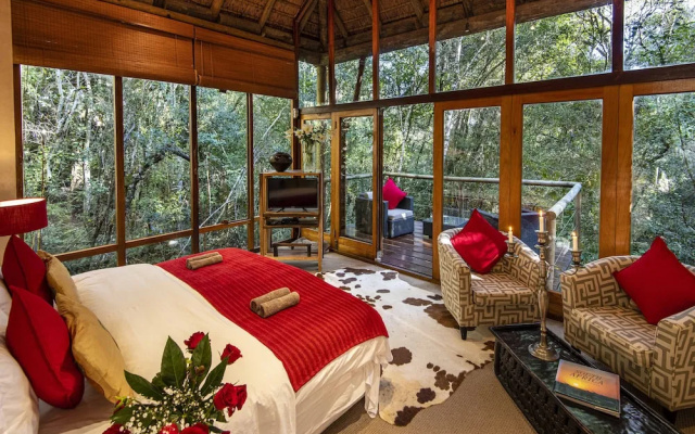 Trogon House and Forest spa
