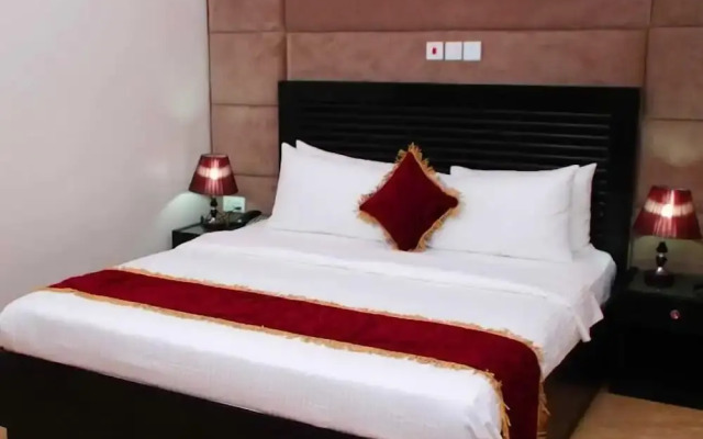 Apno Hotel and Suites
