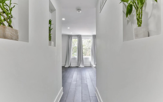 QuickStay - Classy 5brm House in Vaughan