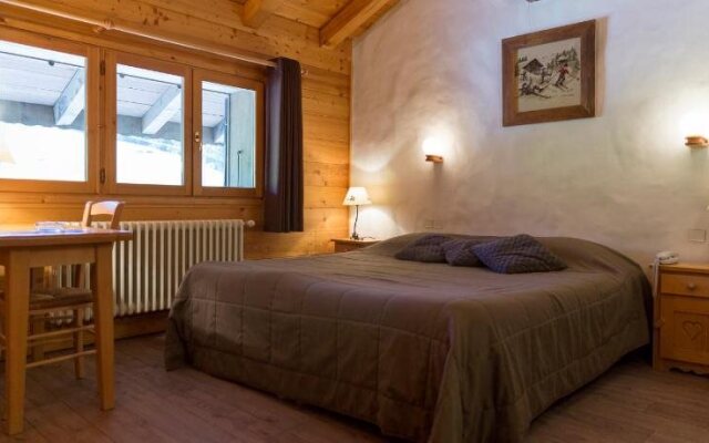 HÔTEL*** La Croix Blanche