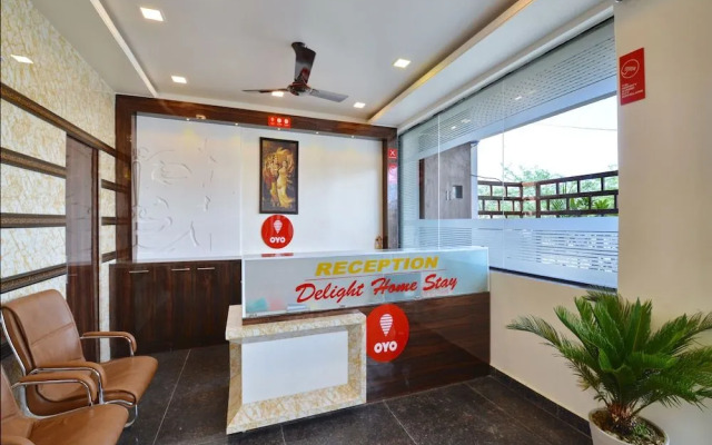 OYO 13795 Delight Home Stay