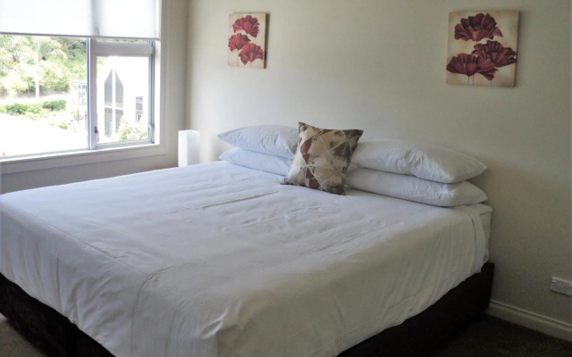 Edgewater Palms Apartments – Guest Rooms – Paihia