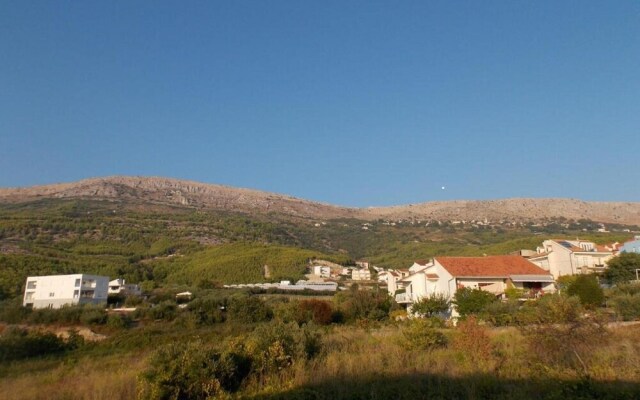 Sea-view Villa in Podstrana near Saint Martin Beaches