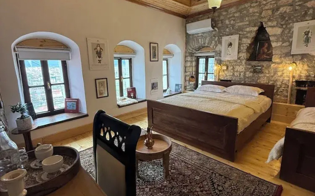 Old Town Guesthouse Guri