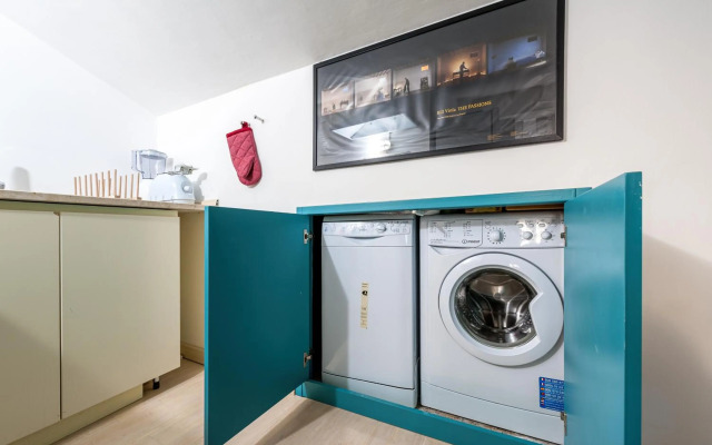 IREX Trevi Fountain Penthouse