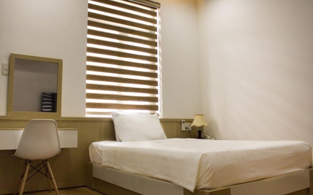 Pho Nui Hotel – Guest Rooms – Da Nang