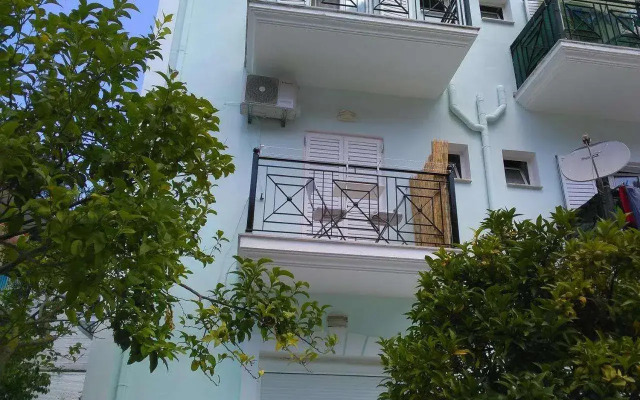 Falopa Apartments