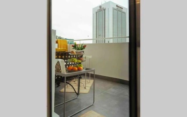 Sunny 2BR Flat-Top Location-Amazing Views